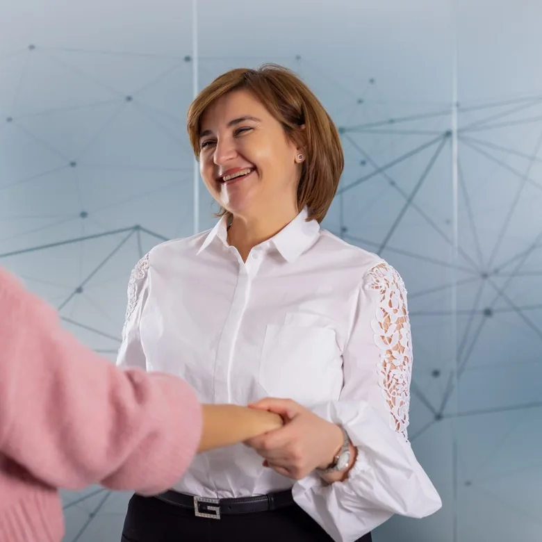 Dr. Ina Petrescu, la o consultație la Grace Clinic